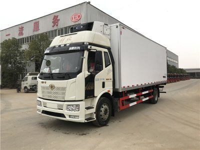 解放J6L國六7.5米冷藏車